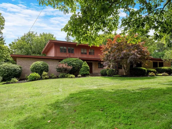 3 Cove Ln, Fayetteville, NY 13066