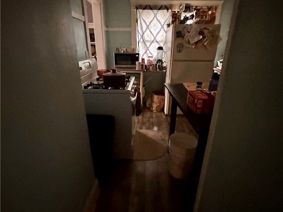 5th image of 11913 Shadeland Ave
