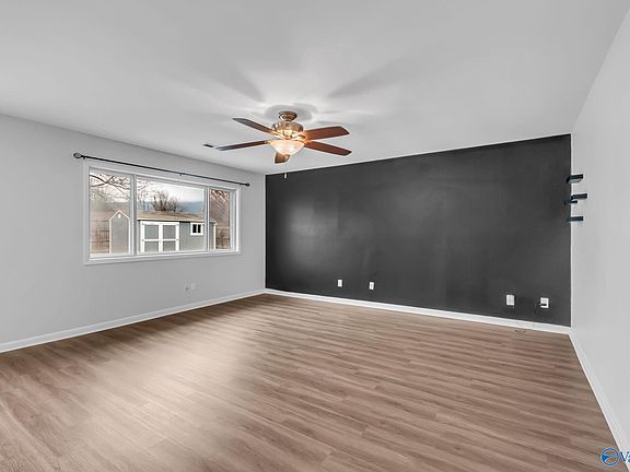 3rd image of 2009 E Tuliptree Dr SE