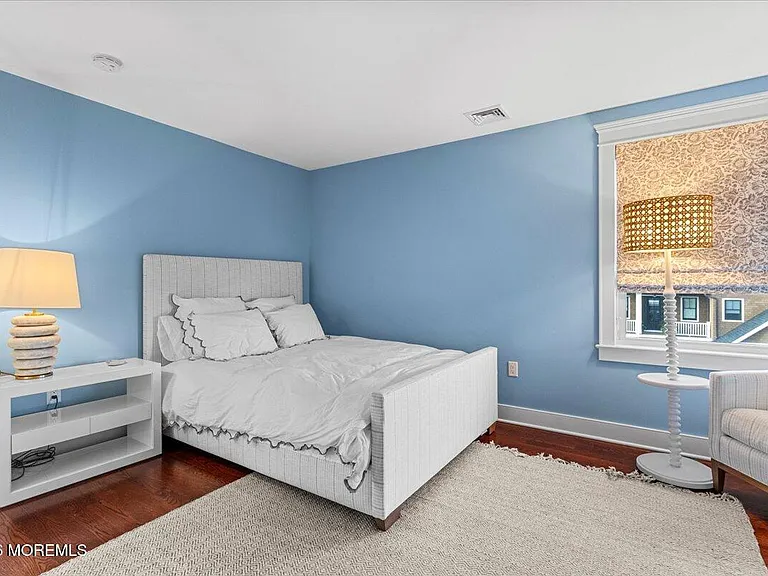 1200 Bay Ave — Photo 21
