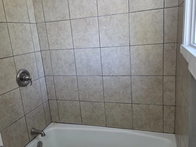 2939 Lyndale Ave N #1 — Photo 11