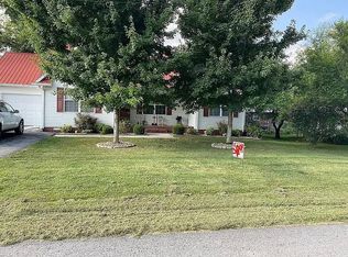 1010 Dowell St, Cookeville, TN 38501