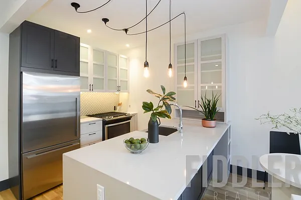 Rented by Fiddler Realty | media 40