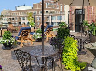 1260 North Dearborn, Chicago, IL 60610