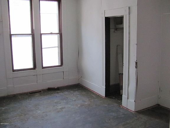 5th image of 1516 Elm St