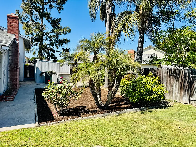 8592 La Casita Ave — Photo 24