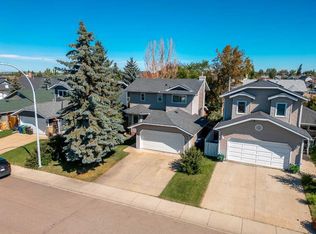 75 S Everglade Dr SE, Airdrie, AB T4B2E8