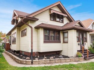 1205 S 74th St #1207, Milwaukee, WI 53214