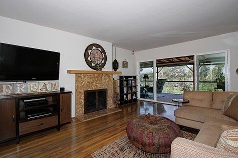 4th image of 2662 Banbury Pl