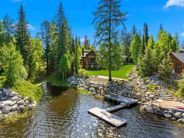 208 & 12889 Hereford Pl, Donnelly, ID 83615