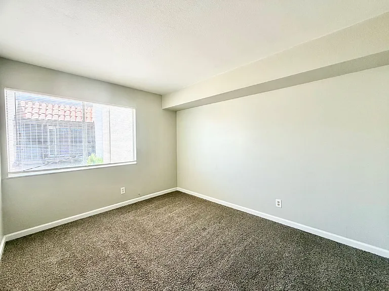 1405 Vegas Valley Dr #298 — Photo 21