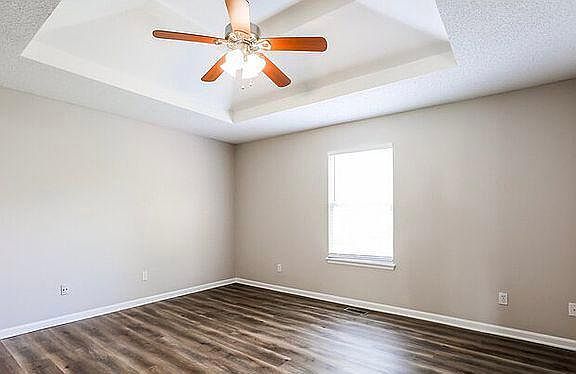 5th image of 5789 Sandalwood Dr APT 1A