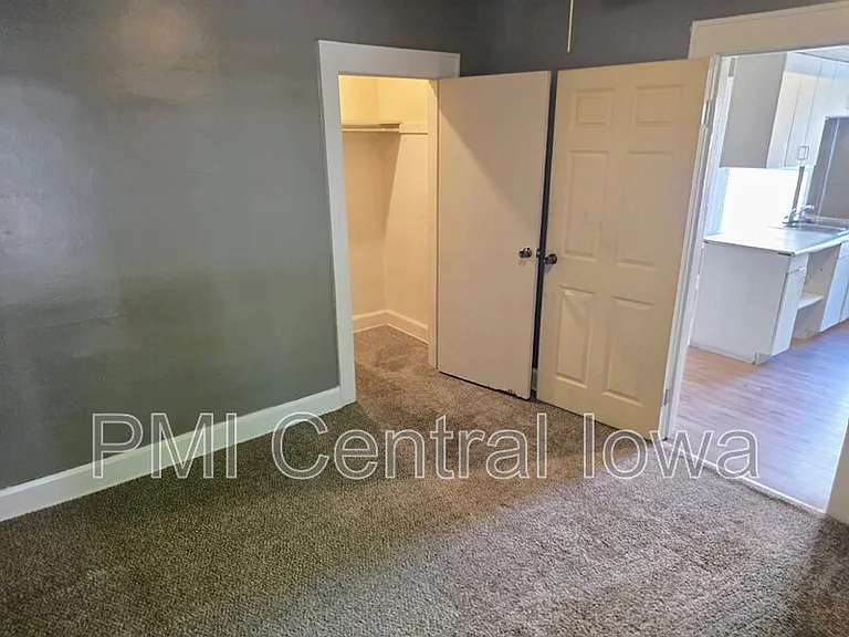 1301 E 12th St #2 — Photo 8