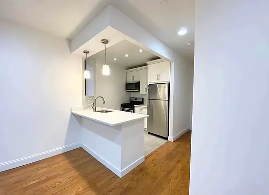 Rented by EastMount Realty LLC | media 21