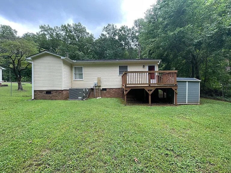 408 Sunset Dr — Photo 18
