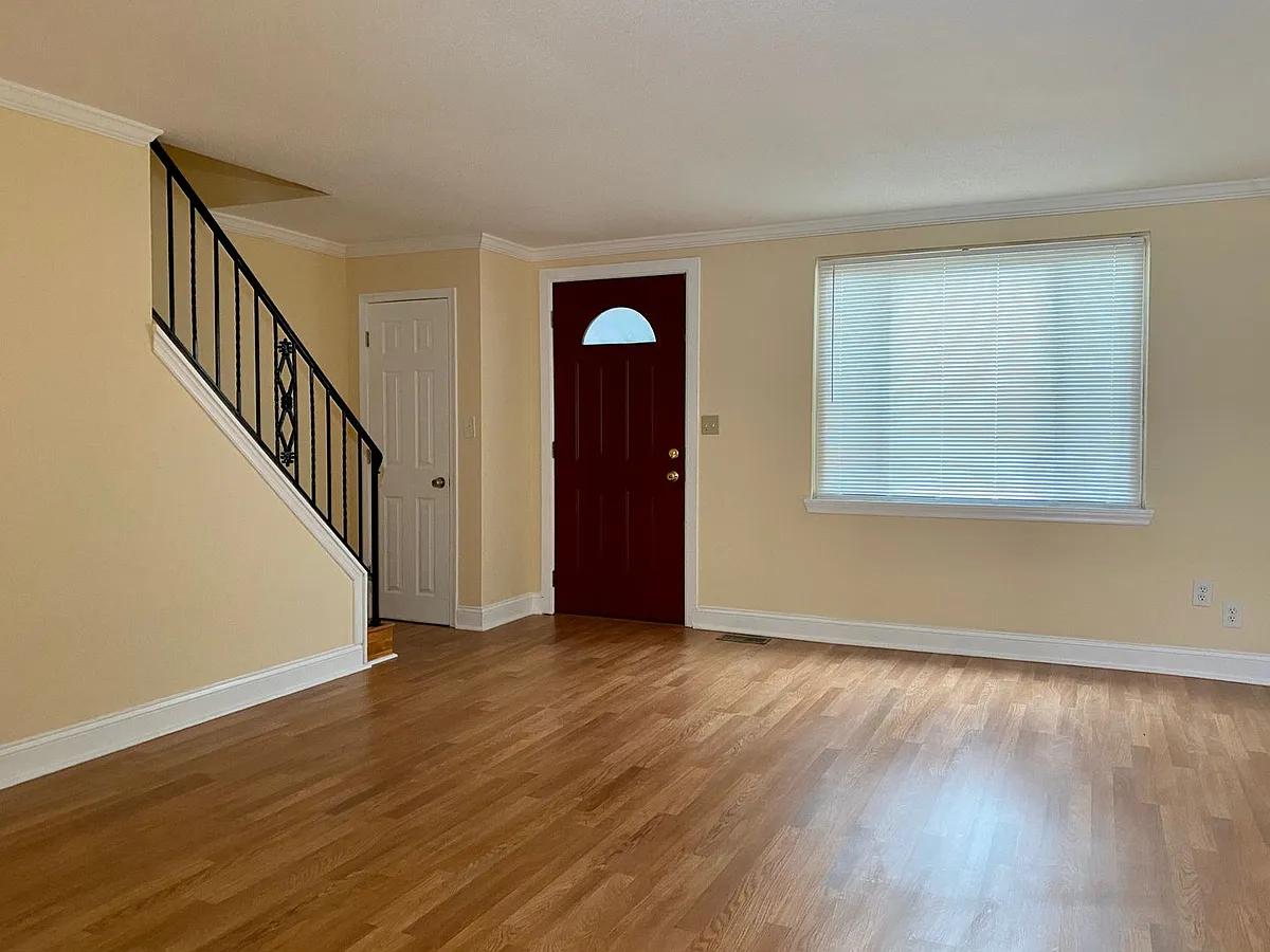 Building Photo - 8634 Willow Oak Rd