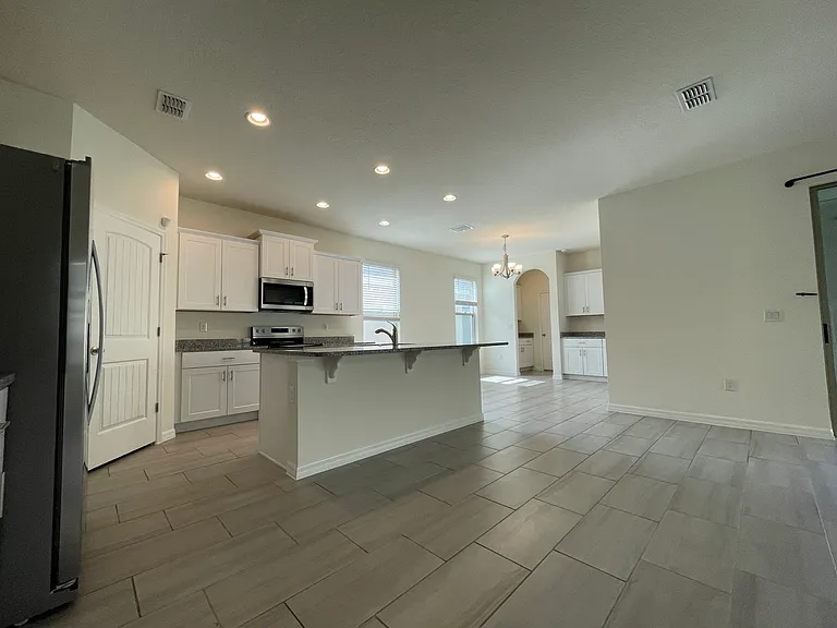 16349 Admirals Cove Ln — Photo 3
