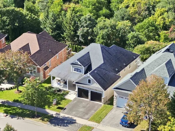 4 Branthaven Ct, Whitby, ON L1M 0B2