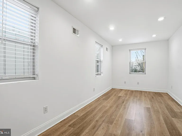 1807 Wylie St — Photo 21