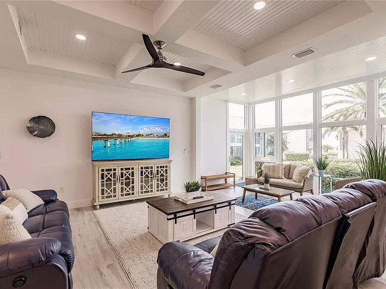 6042 W Peppertree Way #224B — Photo 3