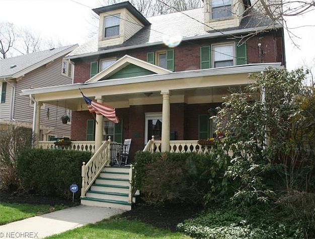 1st image of 972 Hereford Dr