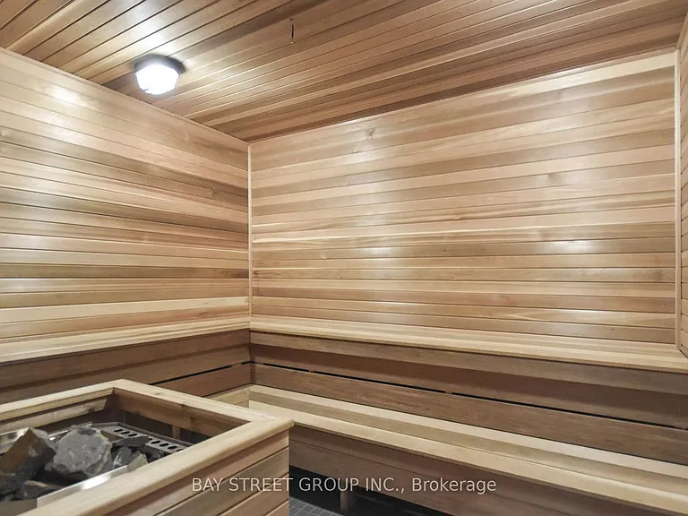 199 Richmond St W #203 — Photo 39