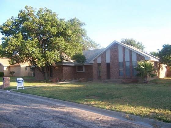 1st image of 3210 Grandview Dr
