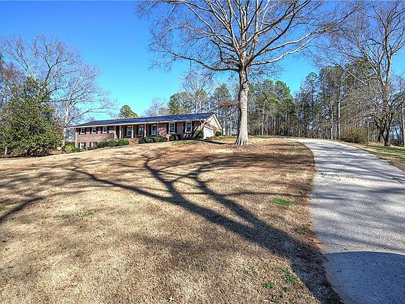 5th image of 408 Mac Johnson Rd NW