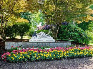 The Bluffs at Mountain Park, Lake Oswego, OR 97035