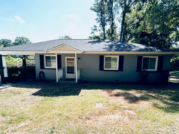 8 Riley St, Honea Path, SC 29654