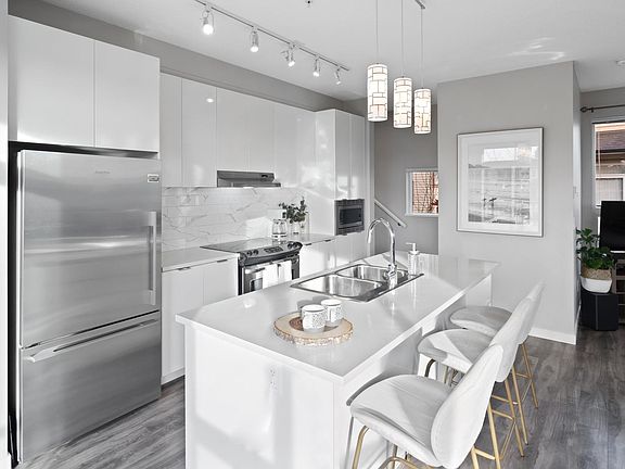 5th image of 7848 209th St #23
