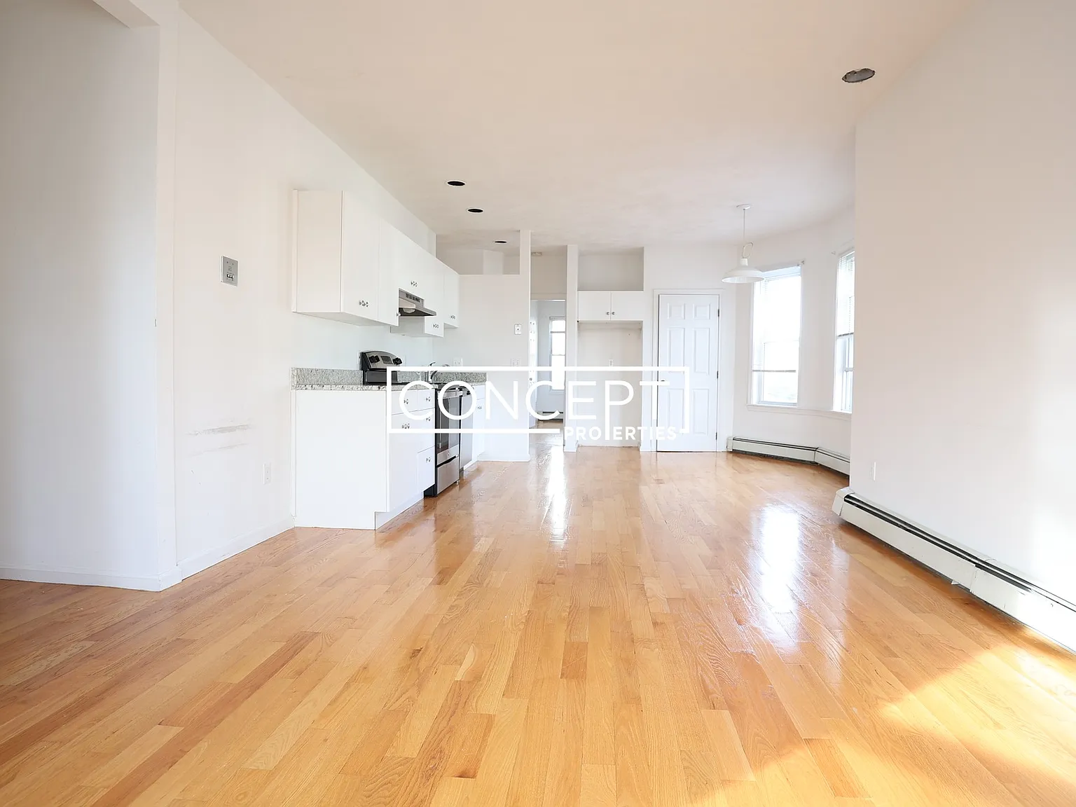 3 bed, 1100 sqft, $2,950 — Photo 3