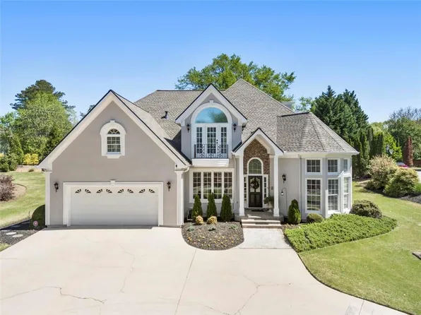 6515 Secret Cove Ct, Flowery Branch, GA 30542