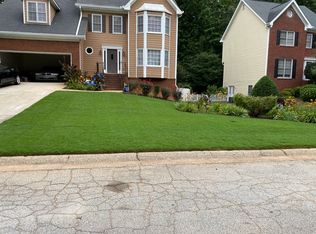 3436 Woodlaurel Dr, Snellville, GA