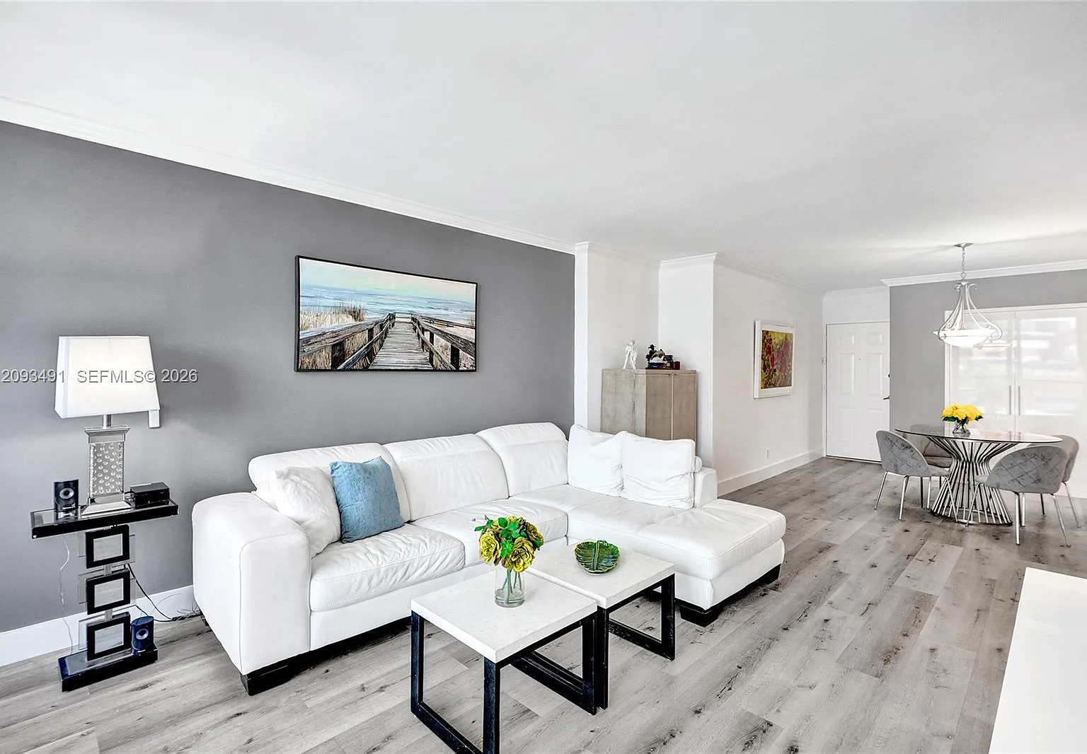 Wave Condo — Photo 3