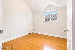 18 Lucy Loop — Photo 18