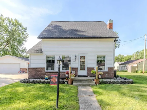 615 2nd St, Sibley, IA 51249