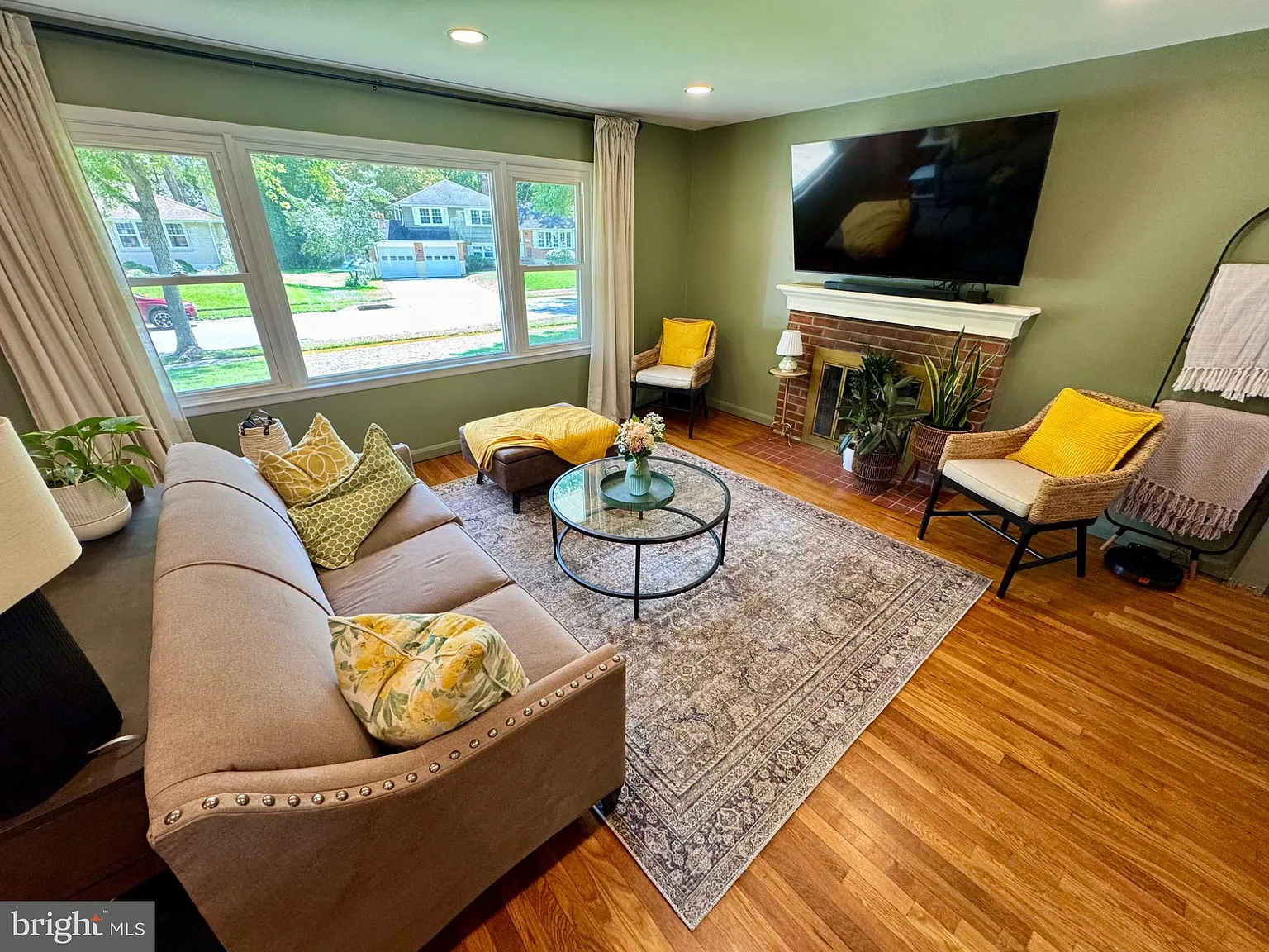 3 bed, 2.5 bath, 1800 sqft, $3,000 — Photo 4