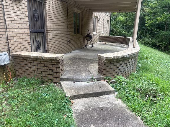 4th image of 5505 Far Hill Rd