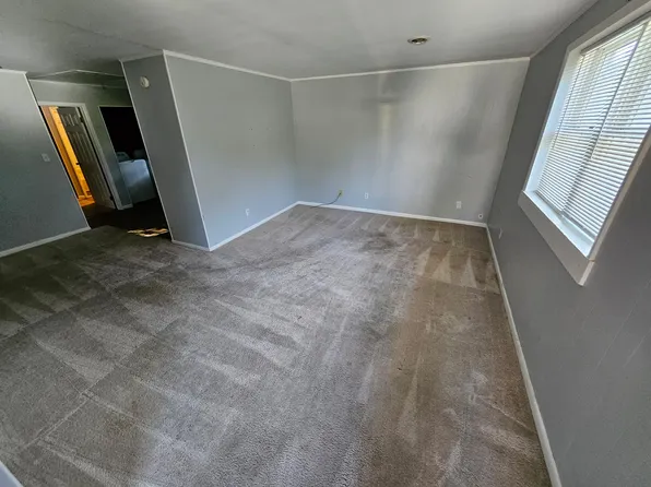 43998 Sandy Bottom Rd APT 4, Hollywood, MD 20636