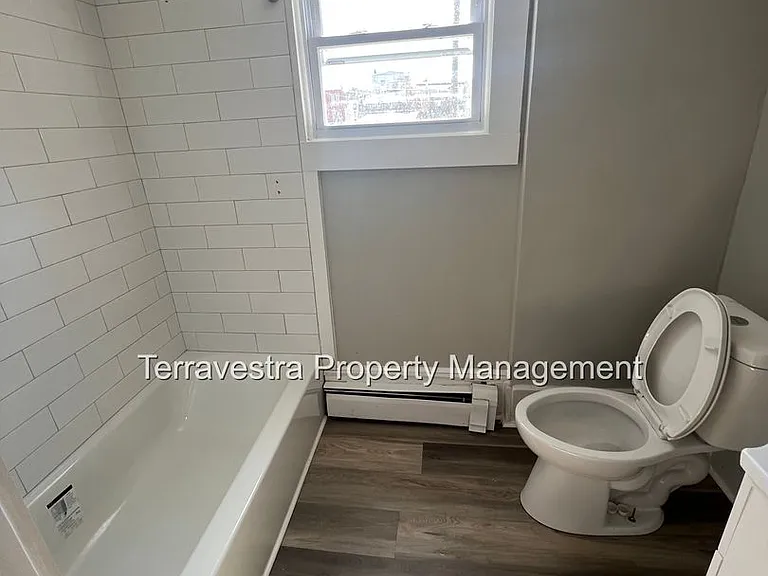 118 N 2nd Street — Photo 5