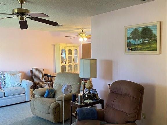 4th image of 5913 Untermeyer Ct