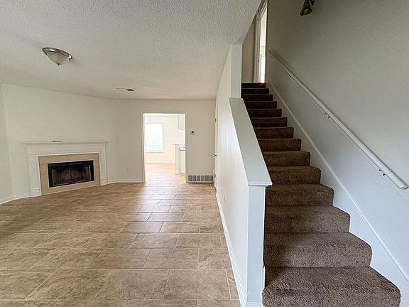 3rd image of 1819 Black Bear Cir W