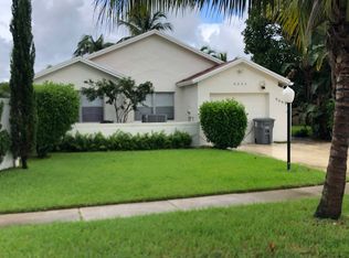 9093 Pine Springs Dr, Boca Raton, FL 33428