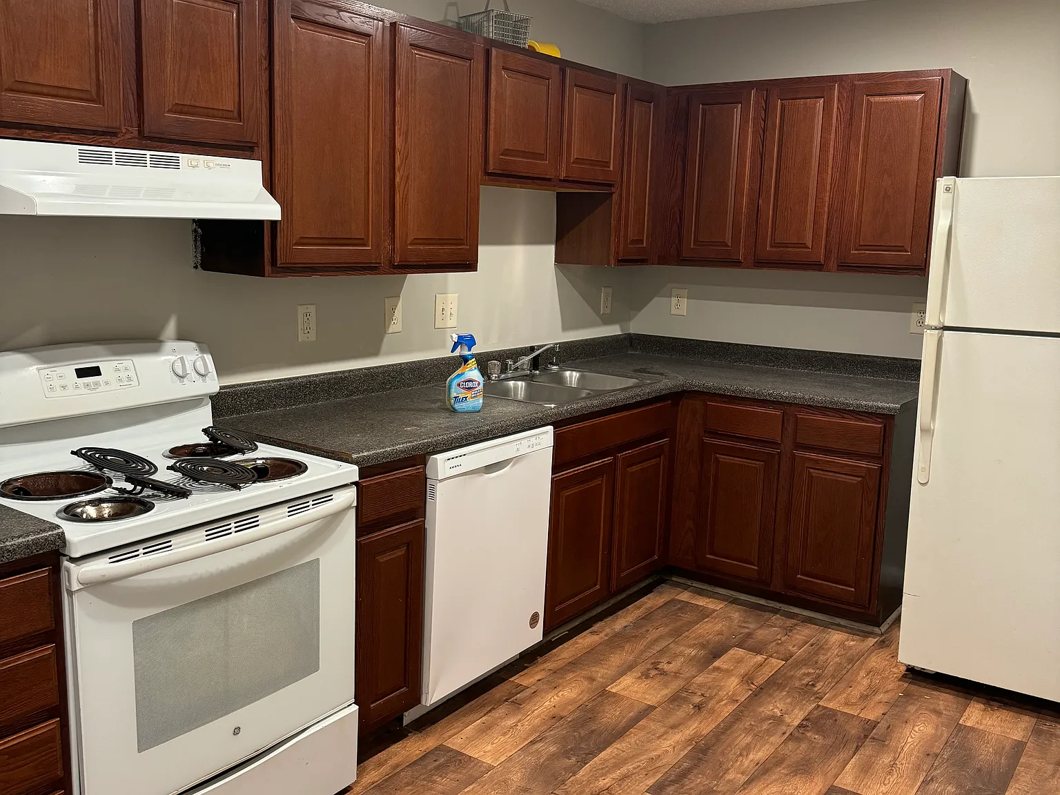 3 bed, 1157 sqft, $1,600 — Photo 2