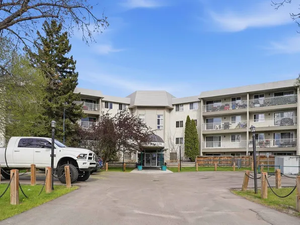 5125 Riverbend Rd NW #105, Edmonton, AB T6H 5K5
