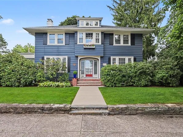 610 East Ave, Pawtucket, RI 02860