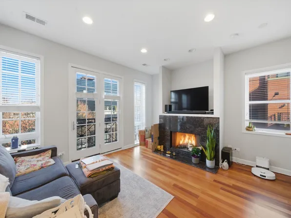 1314 N Wicker Park Ave APT 3, Chicago, IL 60622