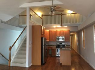 1434 W Irving Park Rd APT 3, Chicago, IL 60613