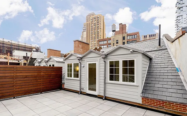 Rented by Compass | media 26